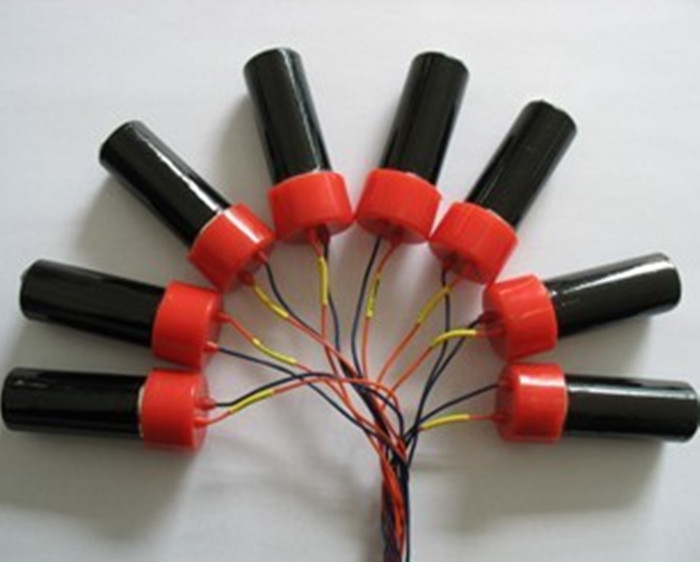 Low Frequency Geophone Acoustic Sensor for Earthquake Detection