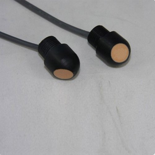 high mechanical quality of the piezoelectric transducer